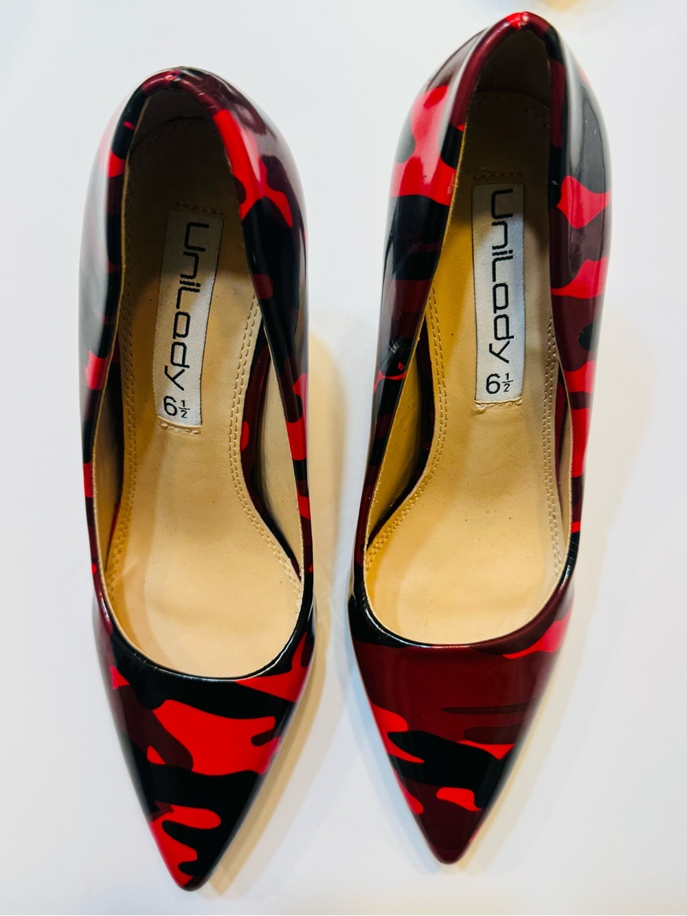 Lucky Brand Red and Black Camouflage Pointed Toe Pumps